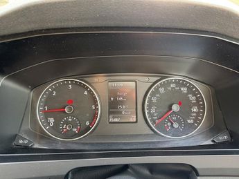 Volkswagen Transporter T6 T30 102 LWB