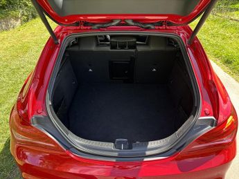 Mercedes-Benz Cla Cla 180 Amg Sport