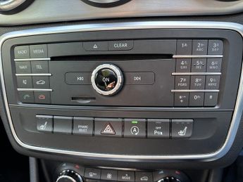 Mercedes-Benz Cla Cla 180 Amg Sport