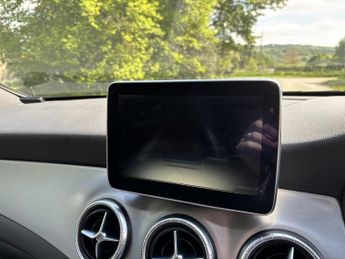 Mercedes-Benz Cla Cla 180 Amg Sport