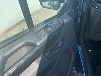 Ford Tourneo Custom L1 320 EcoBlue Sport 8 Seat Automatic