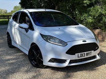 Ford Fiesta T EcoBoost ST-2