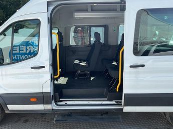 Ford Transit 460 EcoBlue Leader 17 Seat