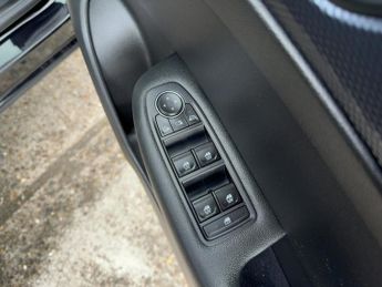 Renault Arkana E-TECH Iconic