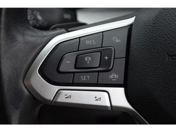 Volkswagen Golf eTSI MHEV Life