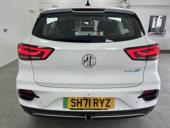 MG MG ZS Trophy Connect Long Range