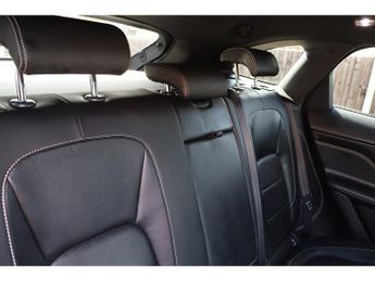 Jaguar F-PACE P250i R-Sport