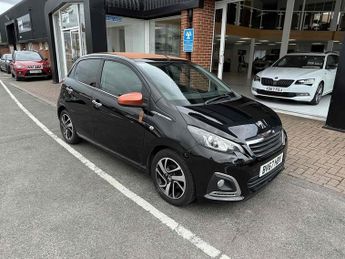 Peugeot 108 PureTech Roland Garros
