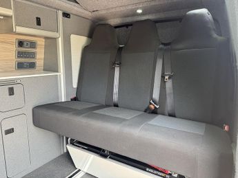 Volkswagen Transporter T6 T32 150 4 Motion SWB
