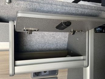 Volkswagen Transporter T6 T32 150 4 Motion SWB