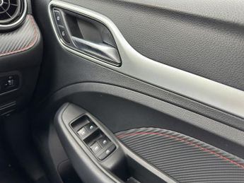 MG MG ZS T-GDI Exclusive