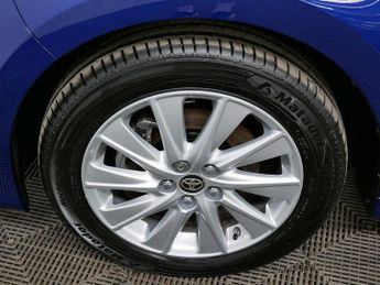 Toyota Yaris VVT-h Icon