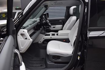 Land Rover Defender 110 3.0 D350 MHEV X-Dynamic HSE SUV 5dr Diesel Auto 4WD Euro 6 (s/s)