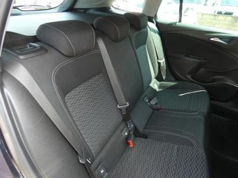 Vauxhall Astra CDTi ecoTEC BlueInjection Tech Line Nav