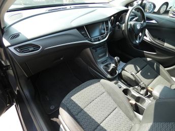 Vauxhall Astra CDTi ecoTEC BlueInjection Tech Line Nav