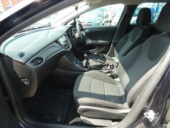 Vauxhall Astra CDTi ecoTEC BlueInjection Tech Line Nav