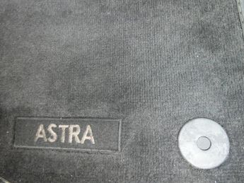 Vauxhall Astra CDTi ecoTEC BlueInjection Tech Line Nav