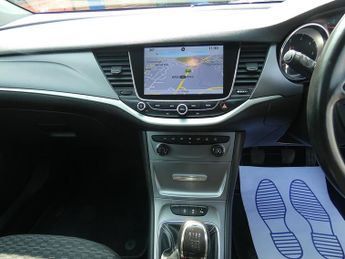 Vauxhall Astra CDTi ecoTEC BlueInjection Tech Line Nav