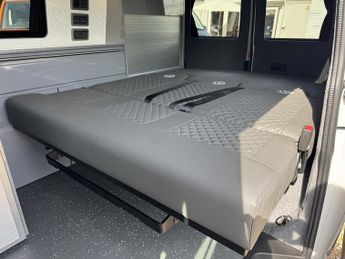 Volkswagen Transporter T6 T30 SWB 102