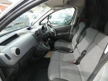Peugeot Partner BlueHDi 854 SE