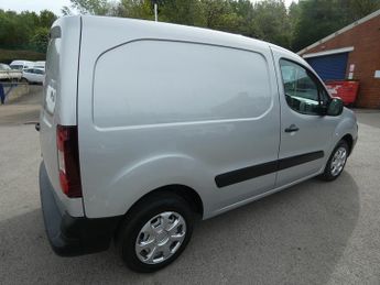 Peugeot Partner BlueHDi 854 SE