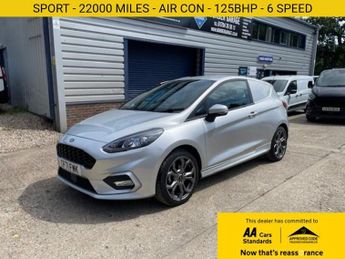 Ford Fiesta Van T EcoBoost MHEV Sport