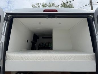 Peugeot Boxer BlueHDi 335 Professional