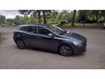 Volvo V40 T2 Momentum Nav Plus