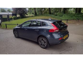 Volvo V40 T2 Momentum Nav Plus