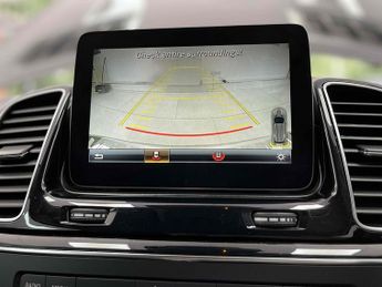 Mercedes-Benz GLE GLE350d V6 AMG Line