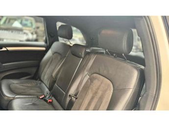 Audi Q7 TDI V6 S line