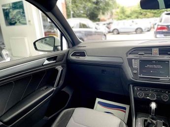 Volkswagen Tiguan TDI BlueMotion Tech R-Line