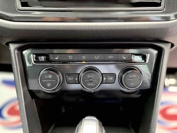 Volkswagen Tiguan TDI BlueMotion Tech R-Line