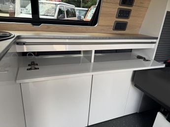 Volkswagen Transporter T6 T30 102 SWB