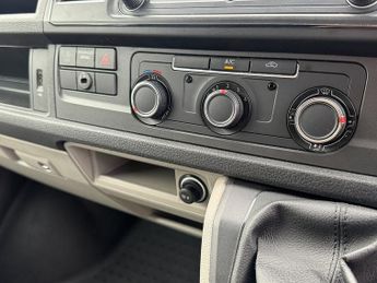 Volkswagen Transporter T6 T30 102 SWB