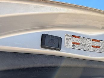 Toyota RAV4 V-Matic Invincible