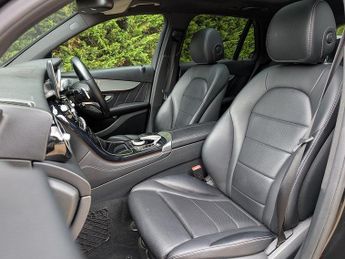 Mercedes-Benz GLC GLC250d AMG Line