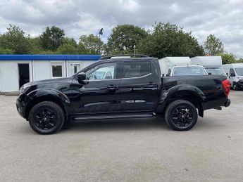Nissan Navara 2.3 dCi N-Guard Pickup Double Cab 4dr Diesel Auto 4WD Euro 6 (19