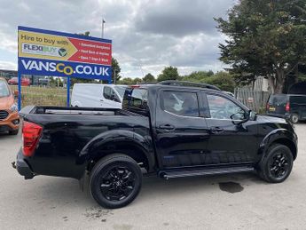 Nissan Navara 2.3 dCi N-Guard Pickup Double Cab 4dr Diesel Auto 4WD Euro 6 (19