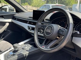 Audi A4 TFSI S line Quattro