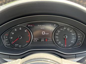 Audi A4 TFSI S line Quattro