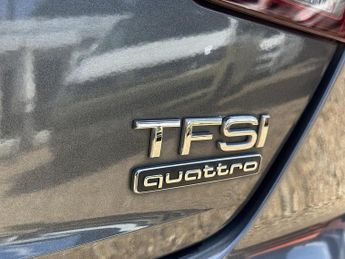 Audi A4 TFSI S line Quattro