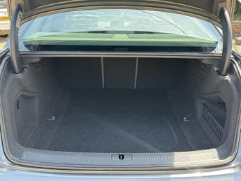 Audi A4 TFSI S line Quattro