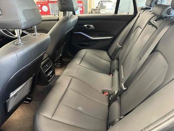 BMW 3 Series 318d MHT SE