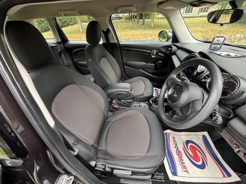 Mini Hatch One
