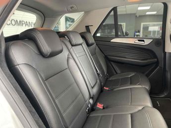 Mercedes-Benz GLE GLE350d V6 AMG Line