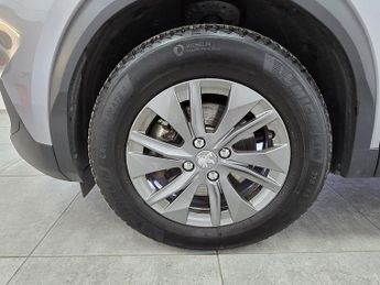 Peugeot E-2008 Active Premium