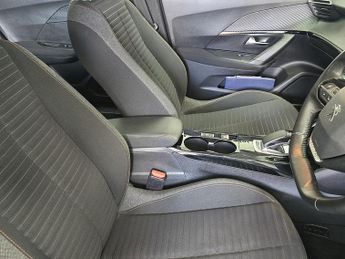 Peugeot E-2008 Active Premium