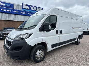 Peugeot Boxer BlueHDi 335 Professional Premium +