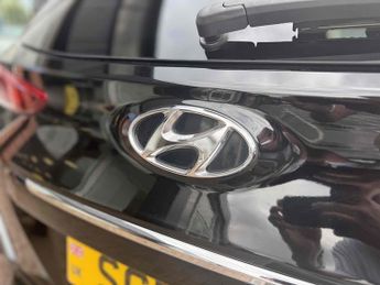 Hyundai KONA 1.6 h-GDi Premium SUV 5dr Petrol Hybrid DCT Euro 6 (s/s) (141 ps